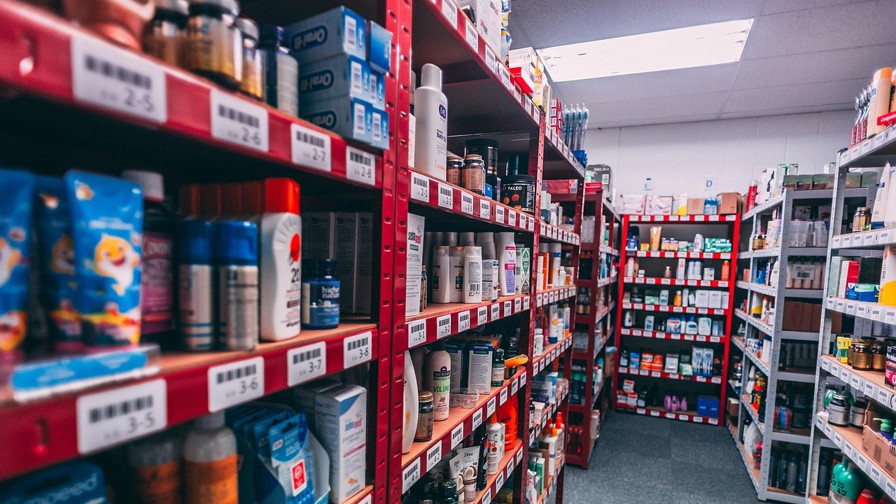Why Retailers Are Cutting Product Variety to Survive Tariffs in 2026